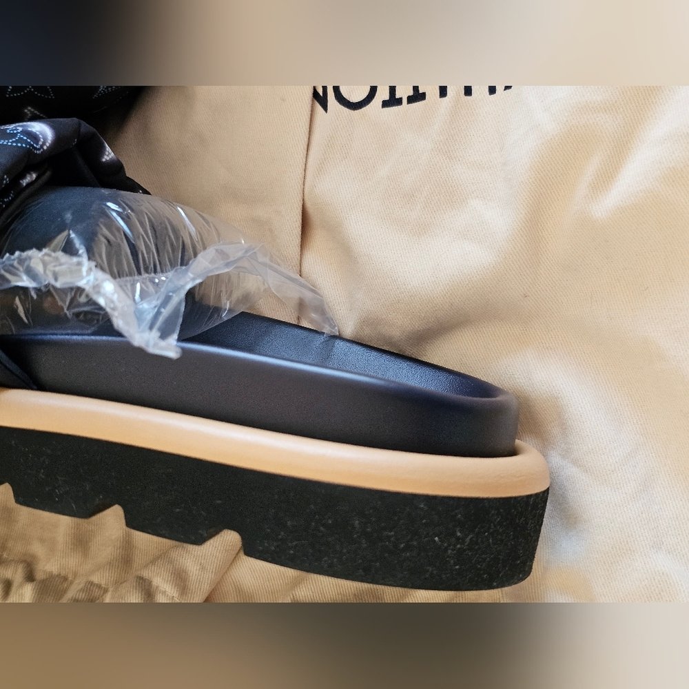 Louis Vuitton Pillow Pool Sandal Size EU40=10US Blue Black - Picture 14 of 16